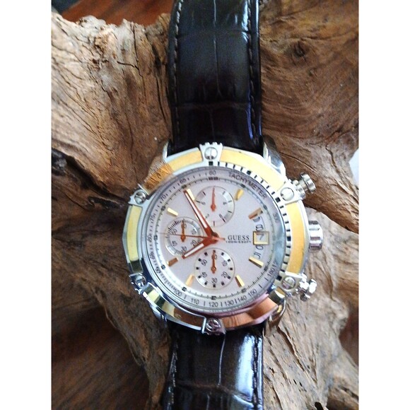 GUESS Genuine Leather Brown Croc Band Waterpro 300 Ft. Stainless Steel Face... - Picture 1 of 7